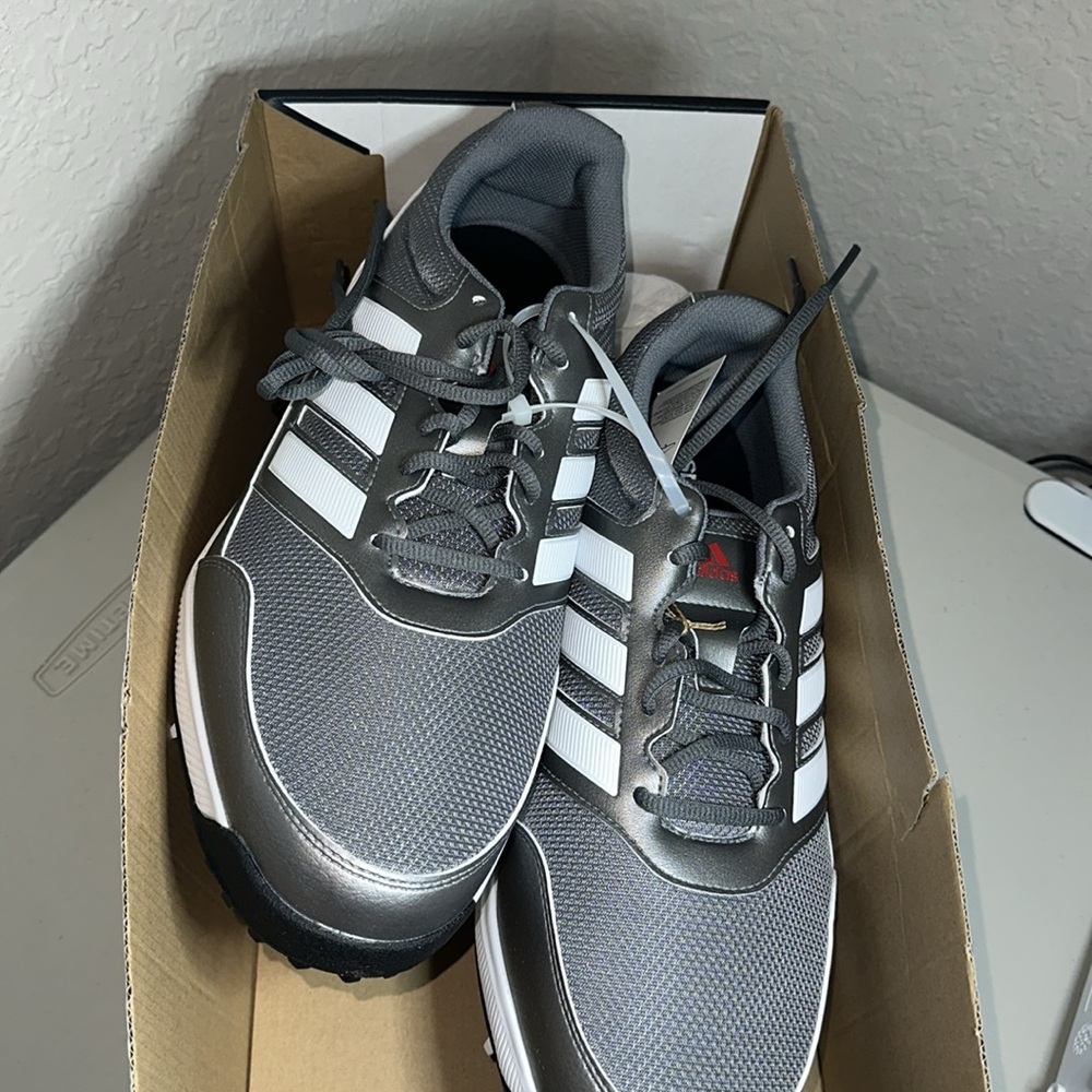 ADIDAS TECH RESPONSE 2.0 NEW, size 12.5, very comfy, last one! EE9420 - Picture 4 of 10